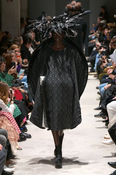 Look 5